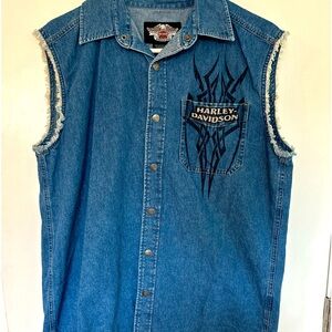 Harley Davidson denim blue jean vest - Harley buttons. Unisex size L